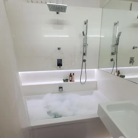 Appartamento Whitebeeapartament *