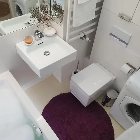 Whitebeeapartament Appartamento Breslavia